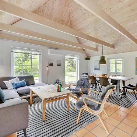 Osmo - 900m From The Sea By Interhome Feriehus *